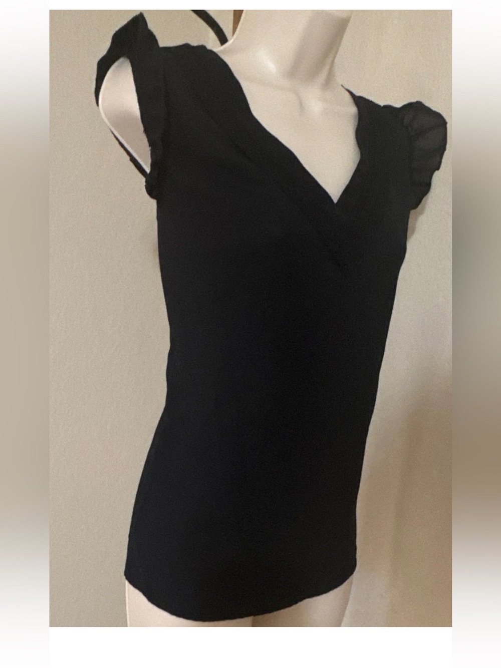 Black V-Neck Ruffled Sleeve Women's Top - Picture 3 of 8